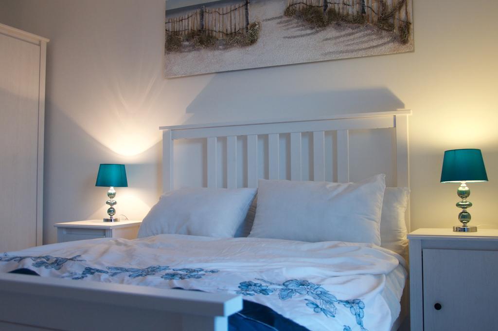 Traeth Bychan Apartment Λανέλι Εξωτερικό φωτογραφία