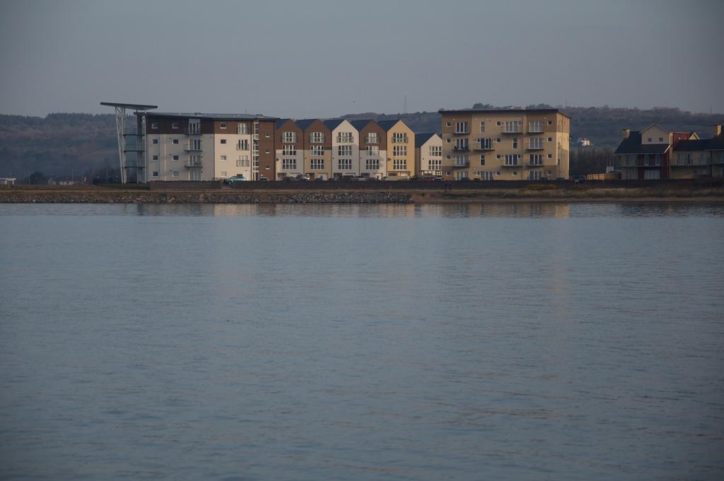 Traeth Bychan Apartment Λανέλι Εξωτερικό φωτογραφία